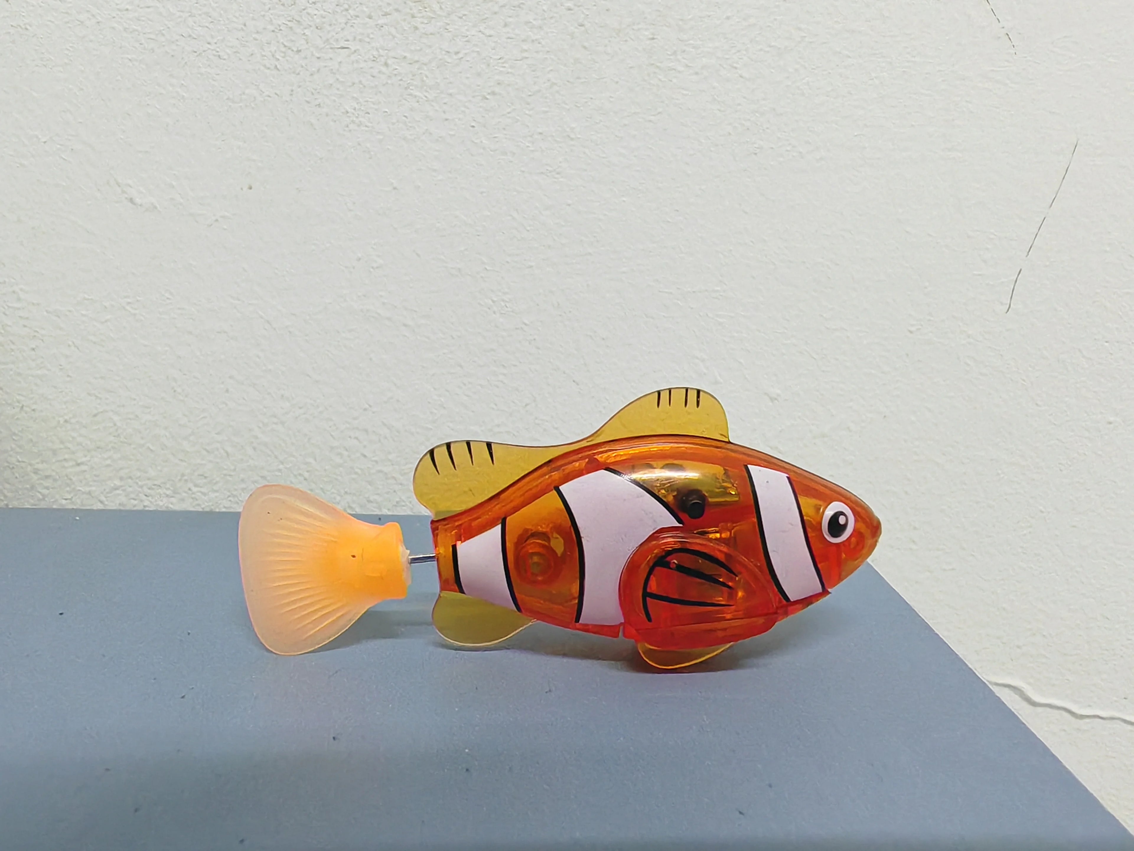 Baby Bath Light-Up Sensor Electric Small Fish Playing in Water Pet Fish Swimming Fish Can Swim Realistic Clownfish Toy